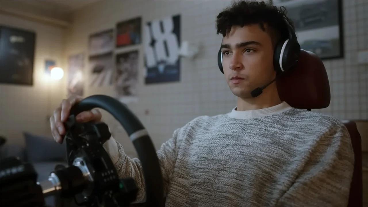 Gran Turismo: de jugador a corredor película reseña crítica análisis opinión